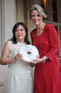 Daphne Lowe Kelley, winner of the “Jack Wong Sue Award for Voluntary Service Beyond the Chinese Community” being presented with her award by the NSW Premier the Hon. Kristina Keneally at Government House on 8 February 2011.